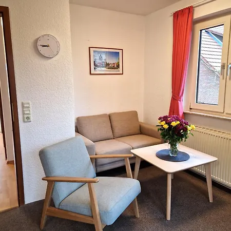 Gaestehaus Kuehn Warft 03 * Norddeich (Norden)